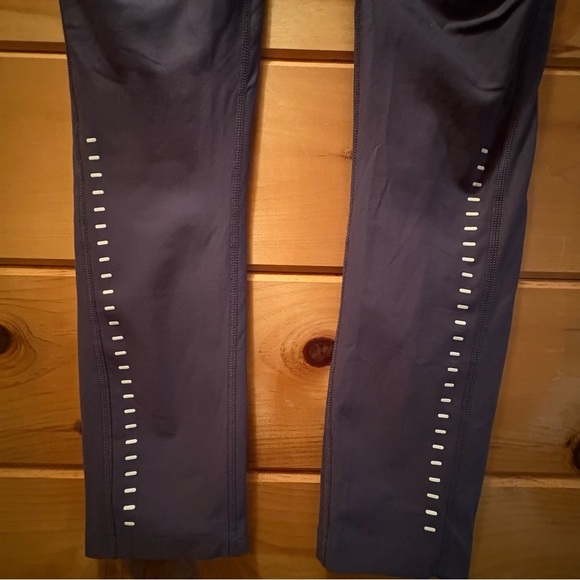 Under Armour Black and White Leggings High Waist Athletic Fit - Picture 6 of 11